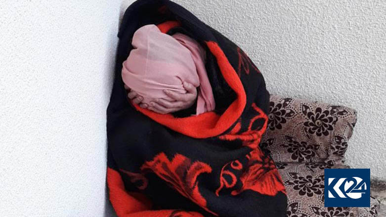 ڤيديۆ.. ئافره‌تێك فڕێ ده‌درێته‌ سه‌ر شه‌قام